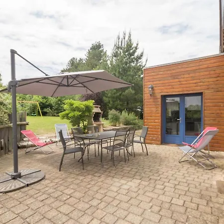 Familial Au Coeur De La Vallee Du Don Avec Jardin Clos, Activites Et Equipements Complets - Fr-1-306-1107 *