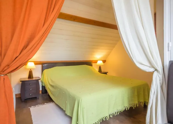 Nyaraló Familial Au Coeur De La Vallee Du Don Avec Jardin Clos, Activites Et Equipements Complets - Fr-1-306-1107